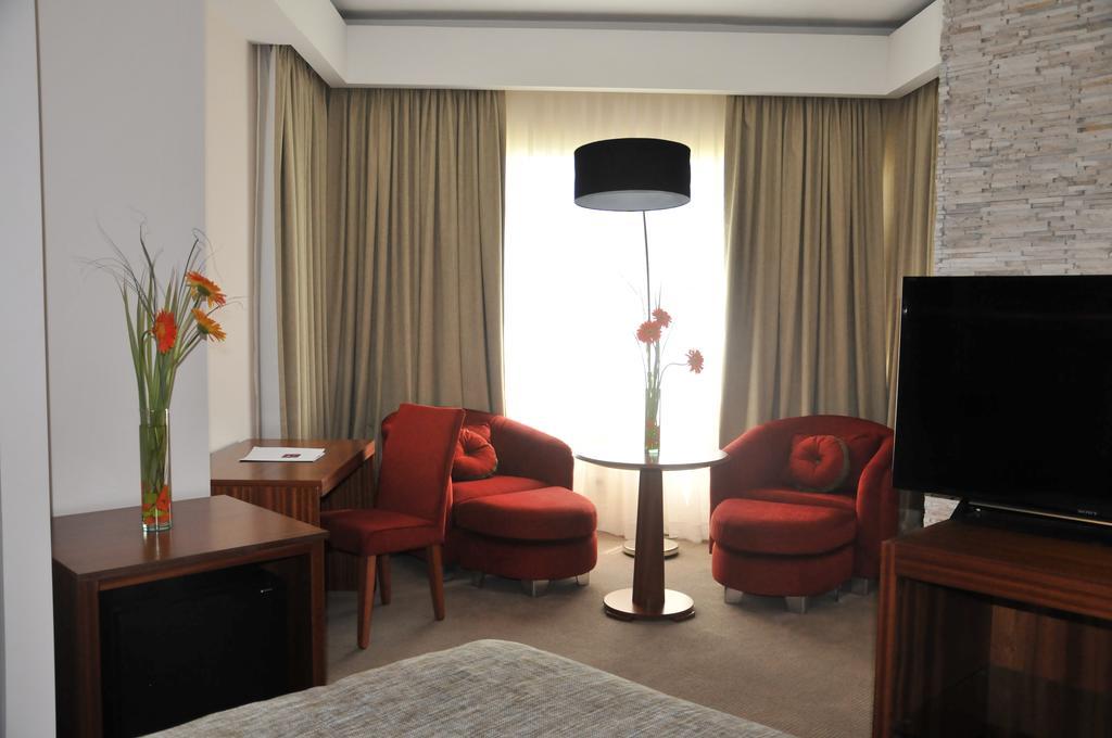 Antu Malal Hotel Plaza Huincul Luaran gambar