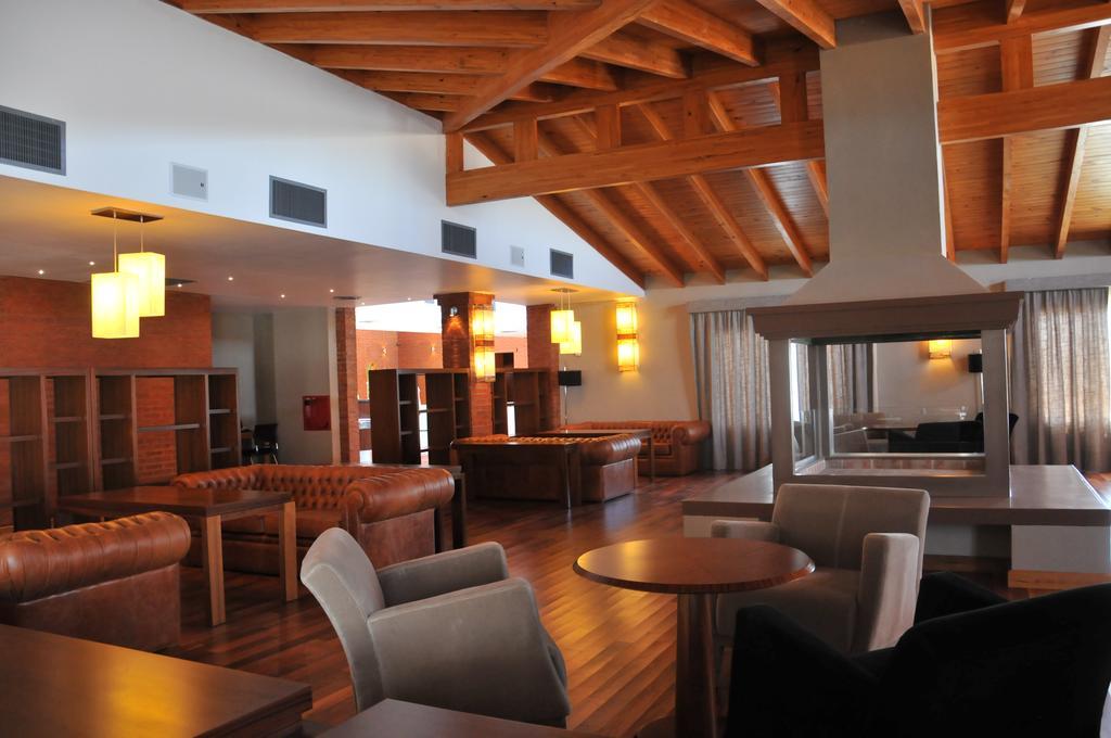Antu Malal Hotel Plaza Huincul Luaran gambar